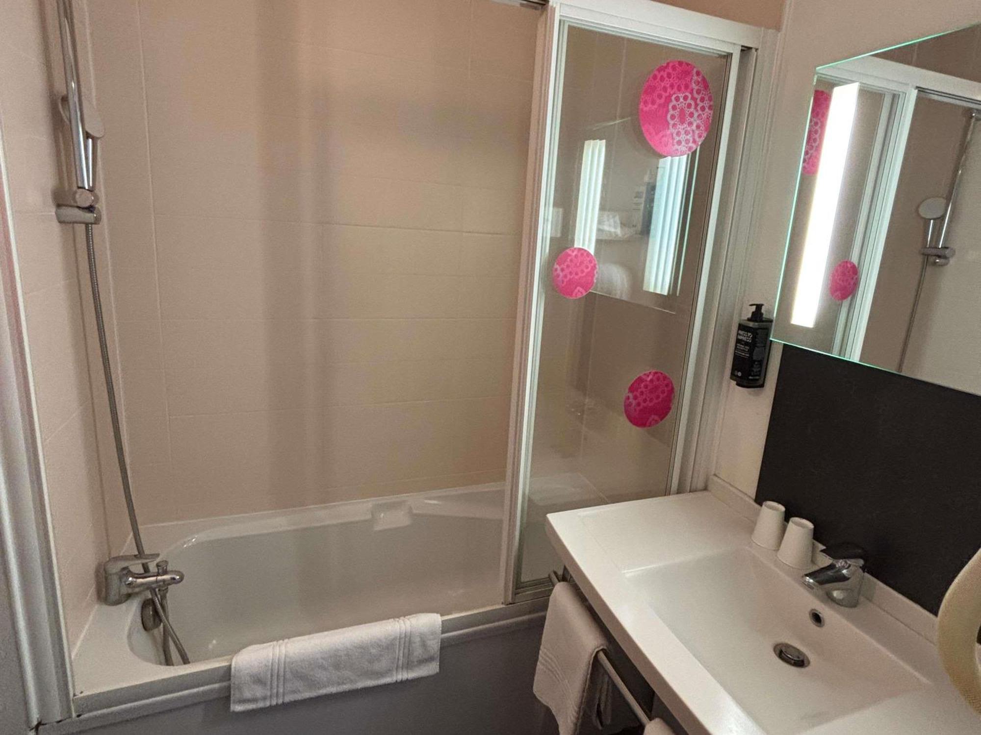 Ibis Styles Bethune Bruay La Buissiere Exterior foto